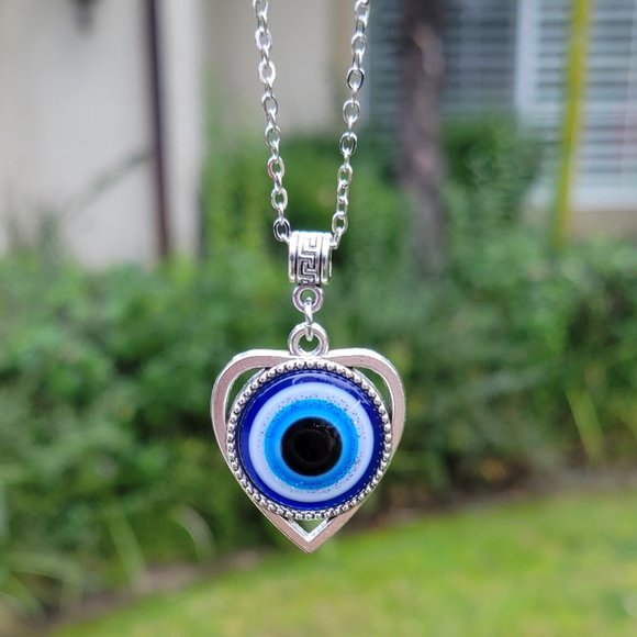 Heart Evil Eye Pendant - Picture 3 of 4